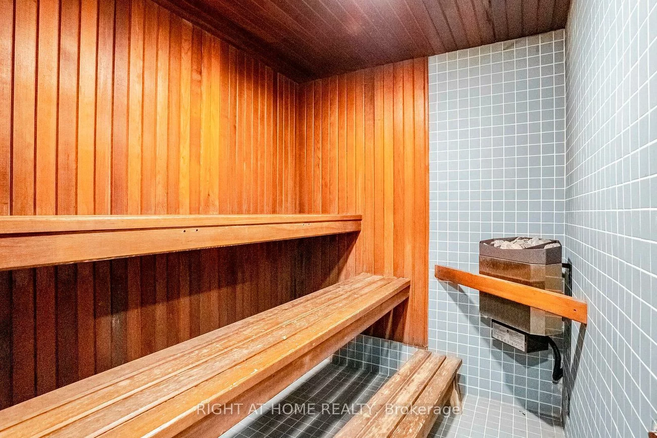 1360, Rathburn, Rathwood, Mississauga
