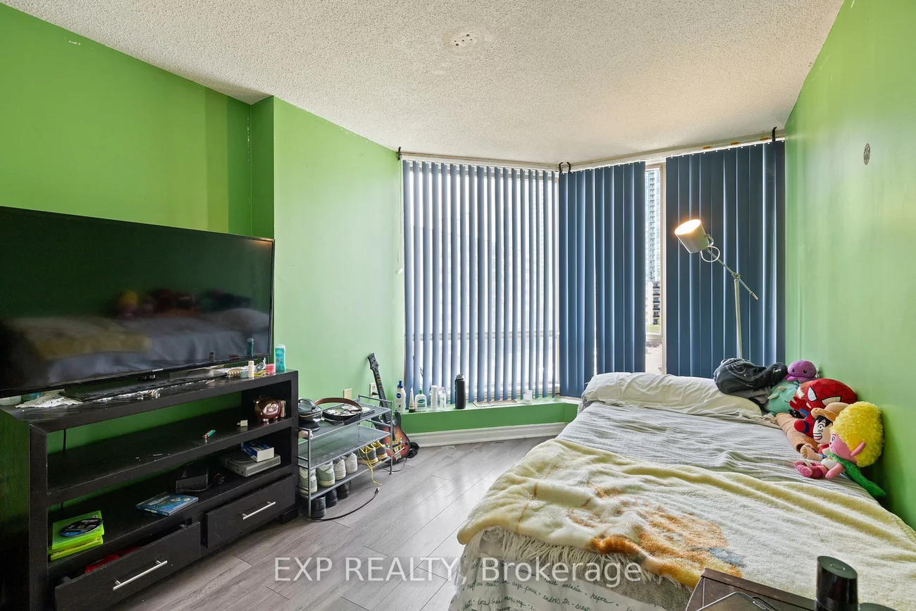 25, Fairview, Fairview, Mississauga