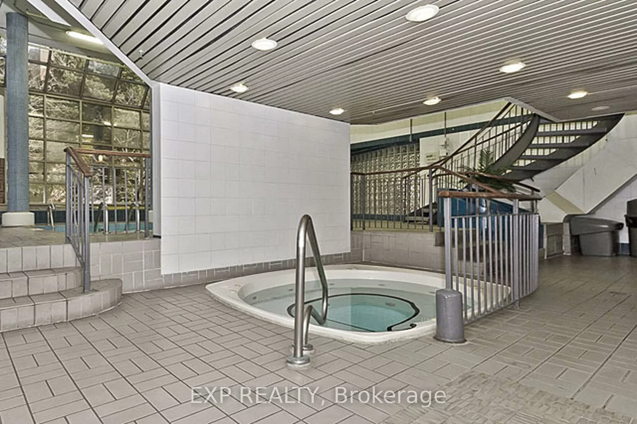 25, Fairview, Fairview, Mississauga