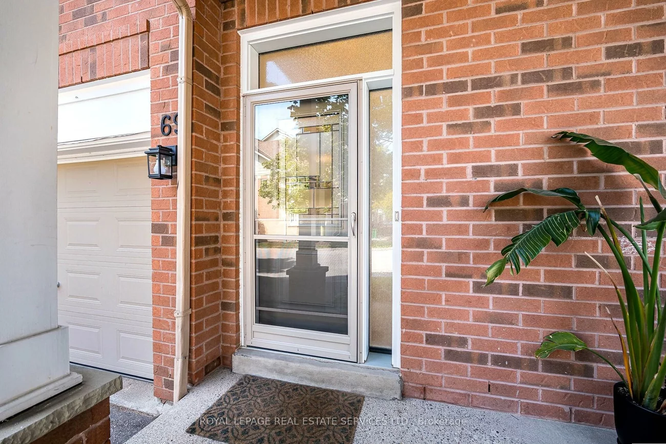 1588, South Parade, East Credit, Mississauga