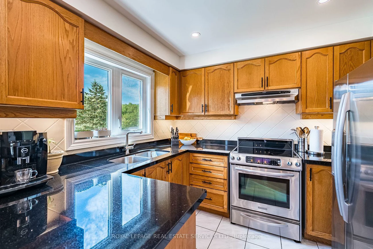 1588, South Parade, East Credit, Mississauga
