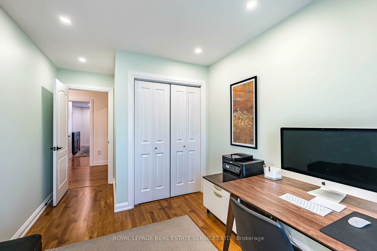 1588, South Parade, East Credit, Mississauga