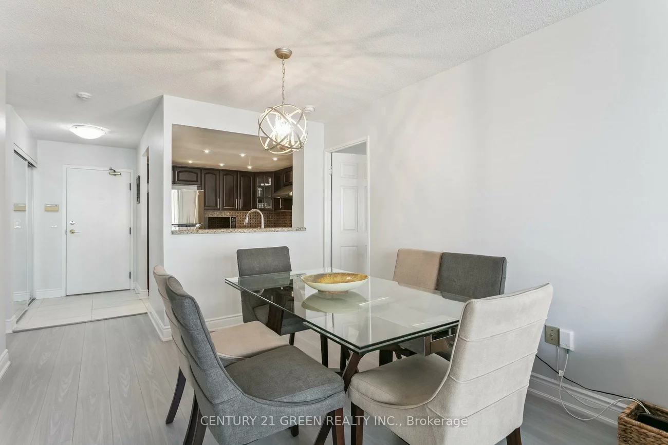 325, Webb, City Centre, Mississauga
