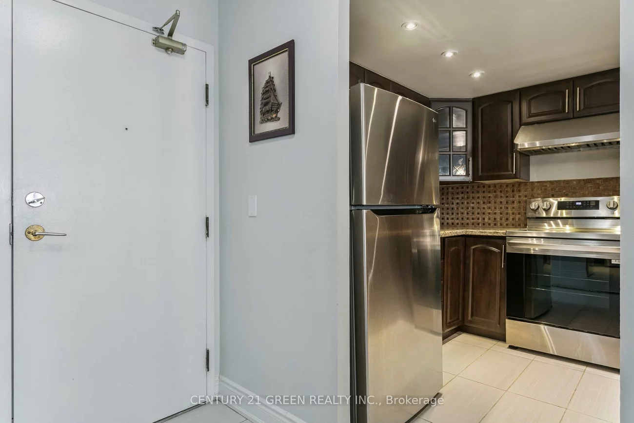 325, Webb, City Centre, Mississauga