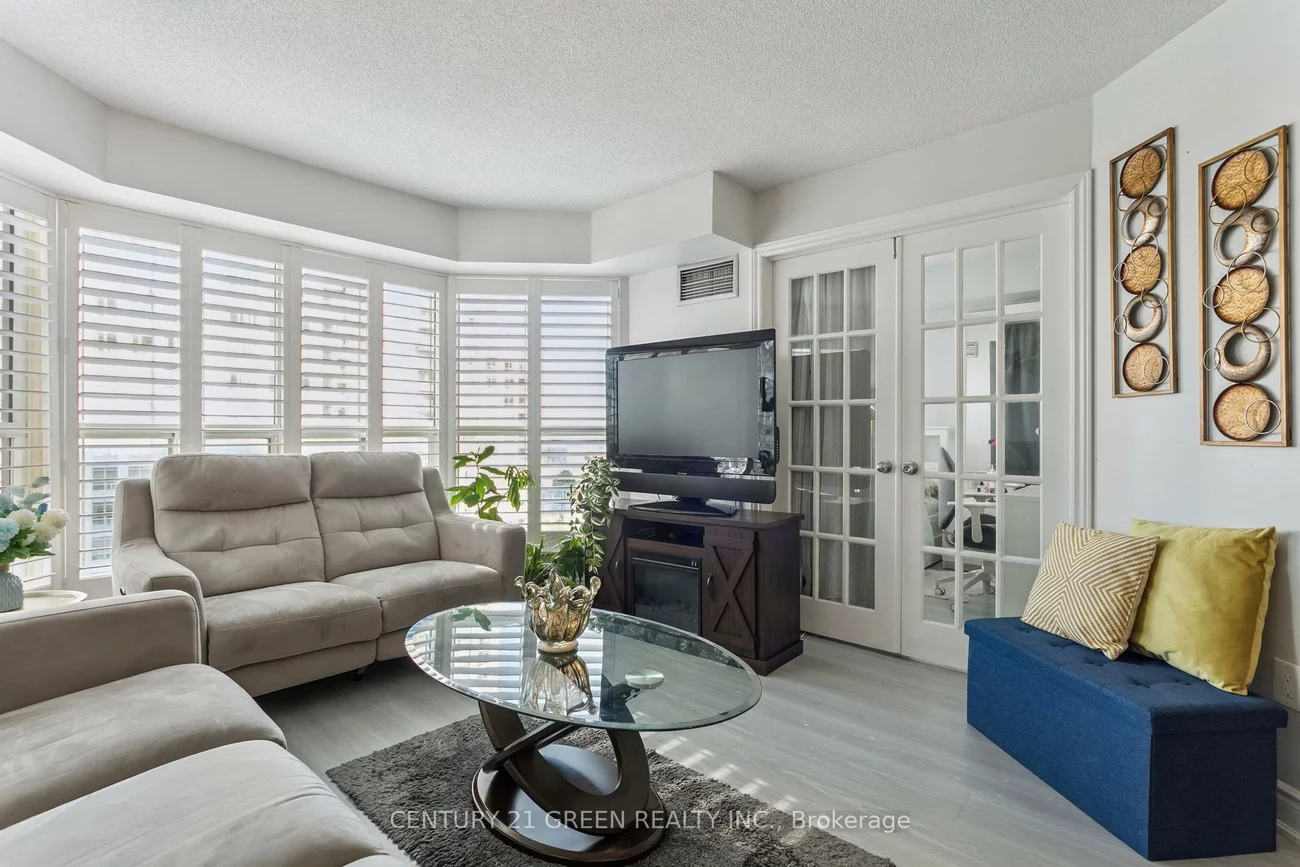 325, Webb, City Centre, Mississauga