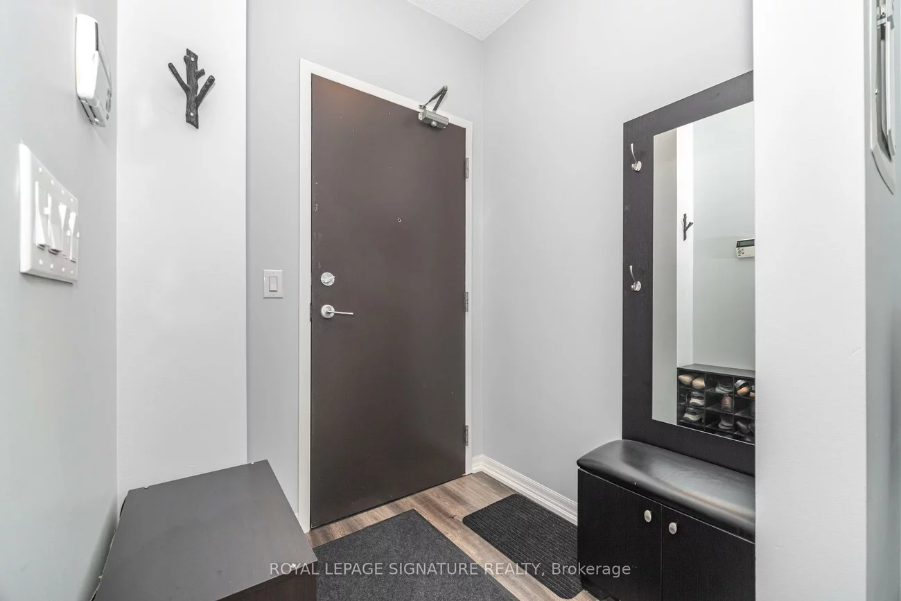 225, Webb, City Centre, Mississauga