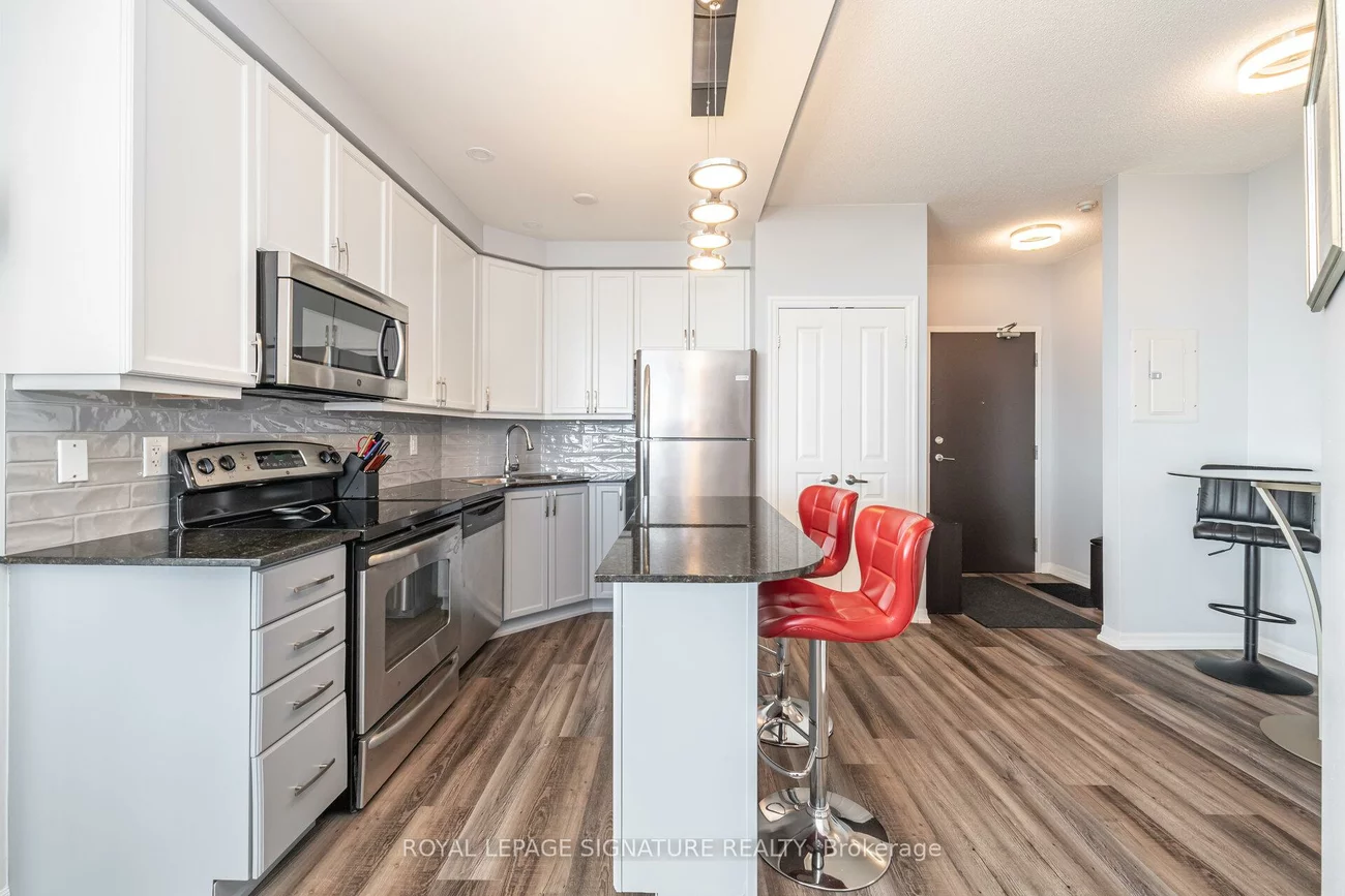 225, Webb, City Centre, Mississauga