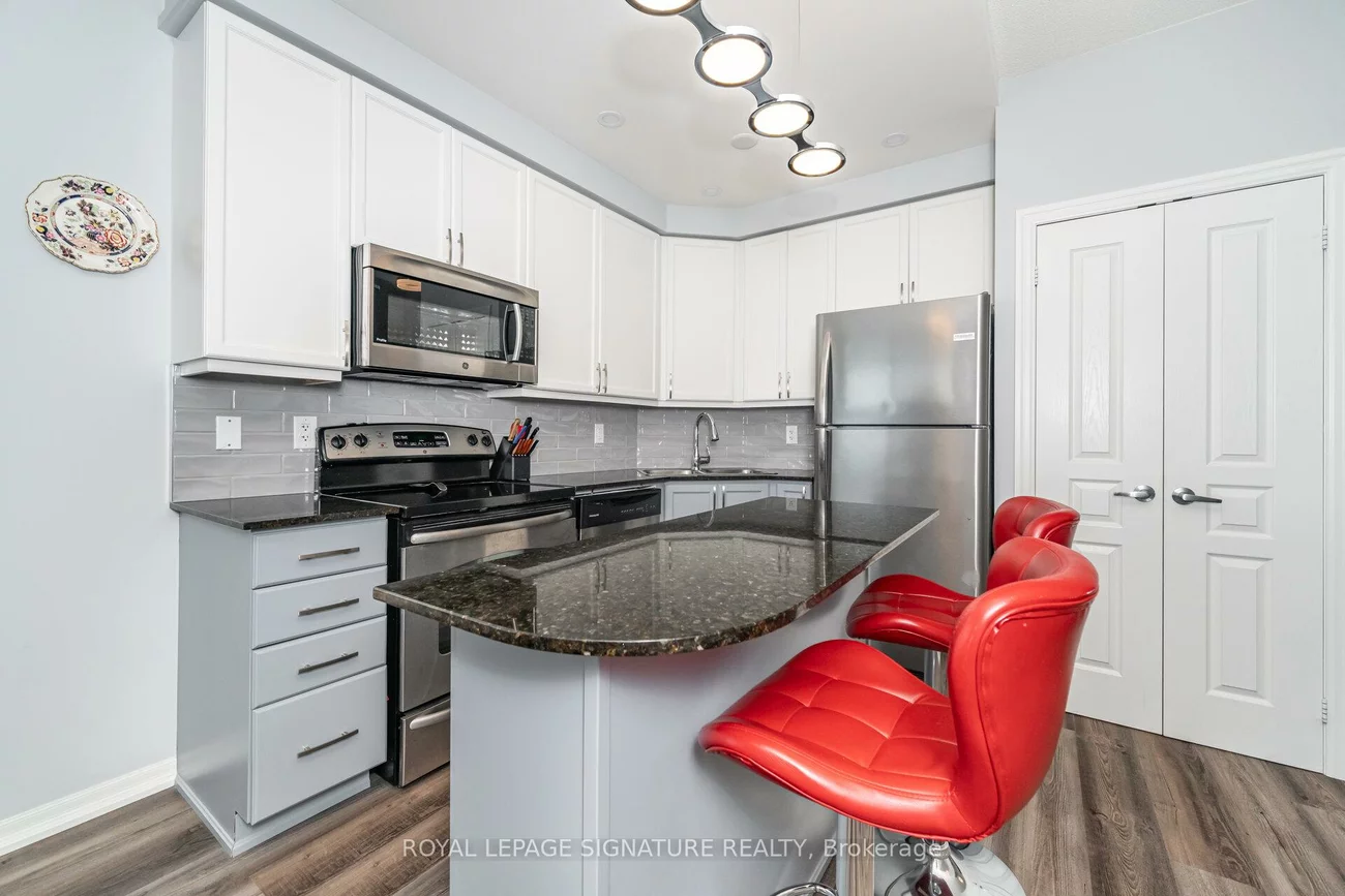 225, Webb, City Centre, Mississauga