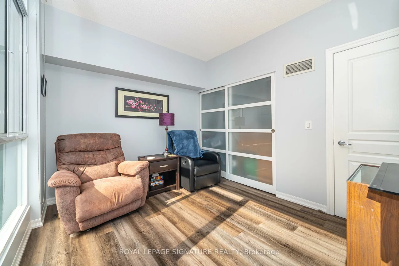 225, Webb, City Centre, Mississauga