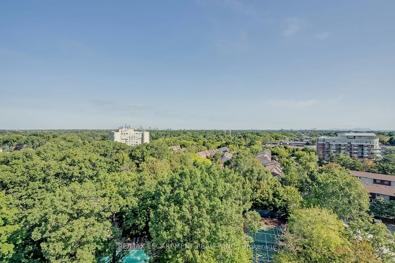 1271, Walden, Clarkson, Mississauga