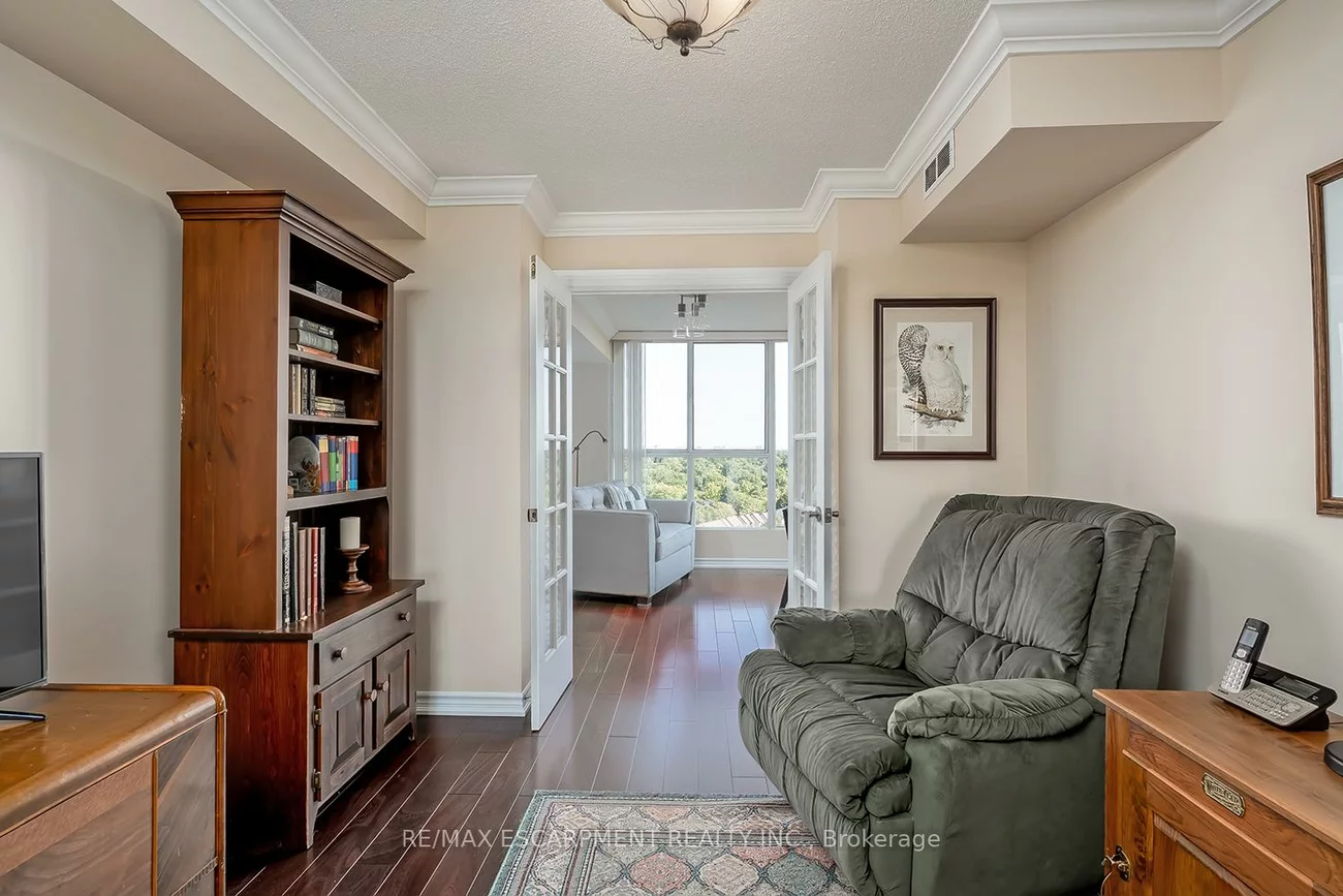 1271, Walden, Clarkson, Mississauga