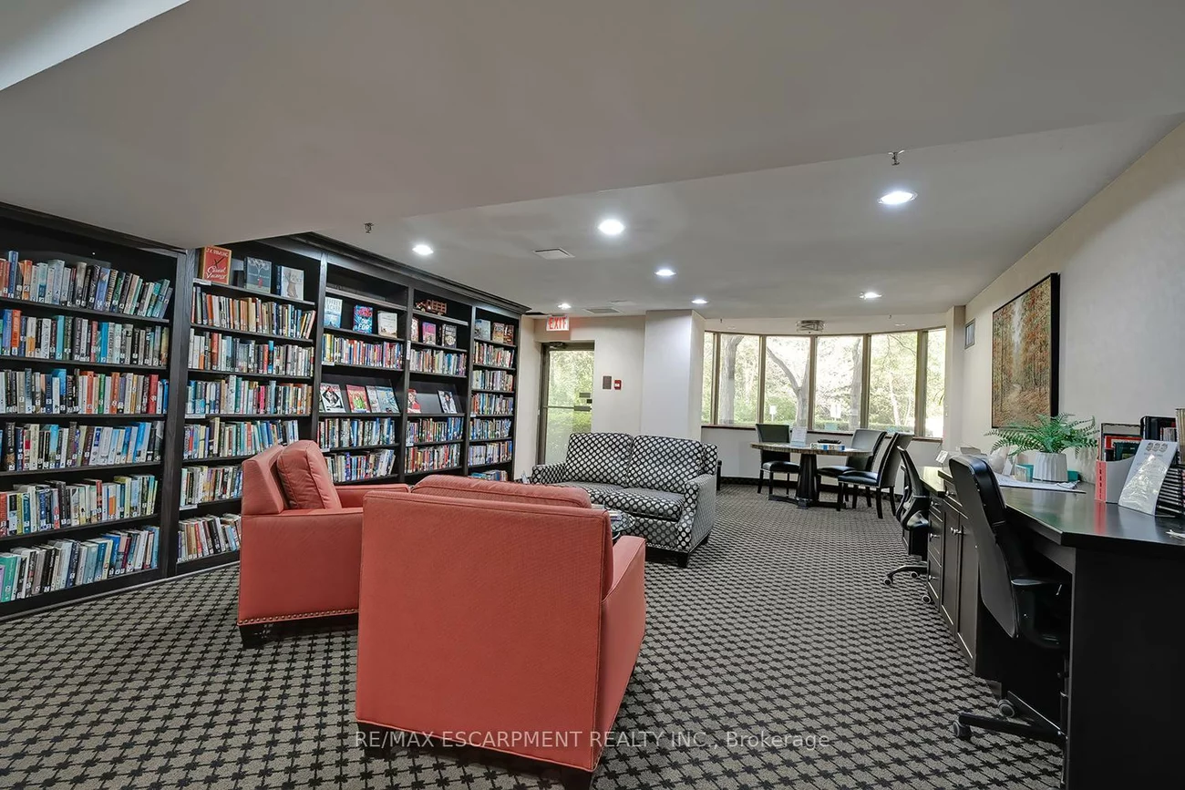 1271, Walden, Clarkson, Mississauga