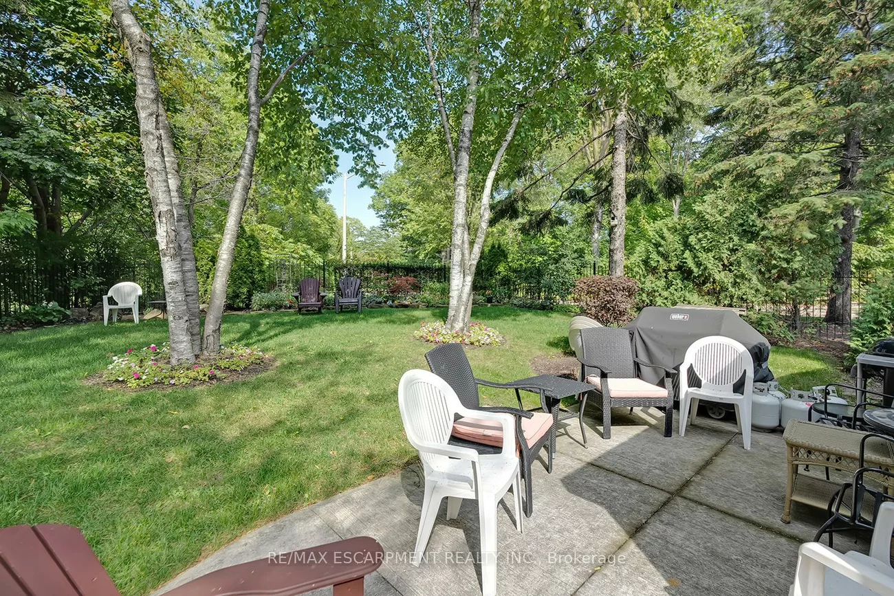 1271, Walden, Clarkson, Mississauga