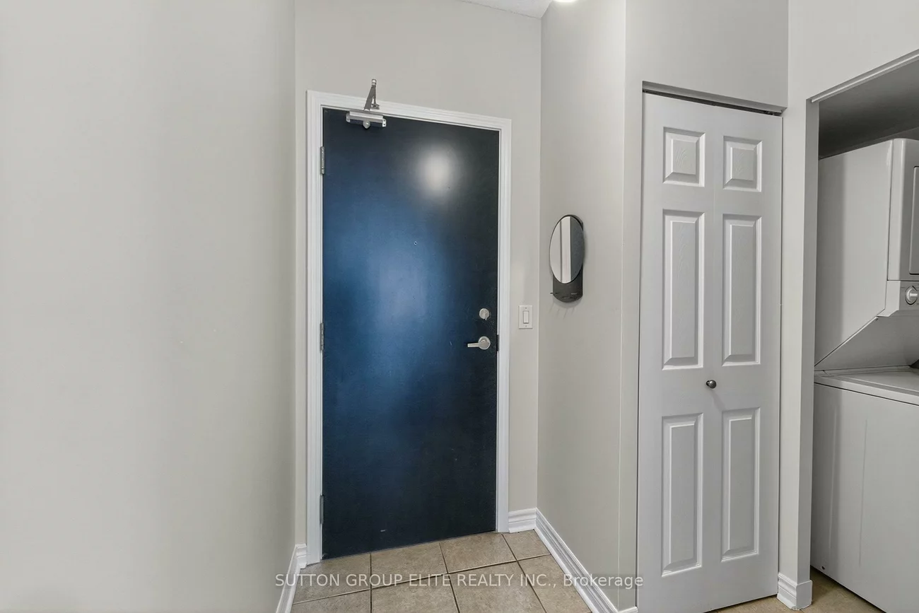 388, Prince Of Wales, City Centre, Mississauga