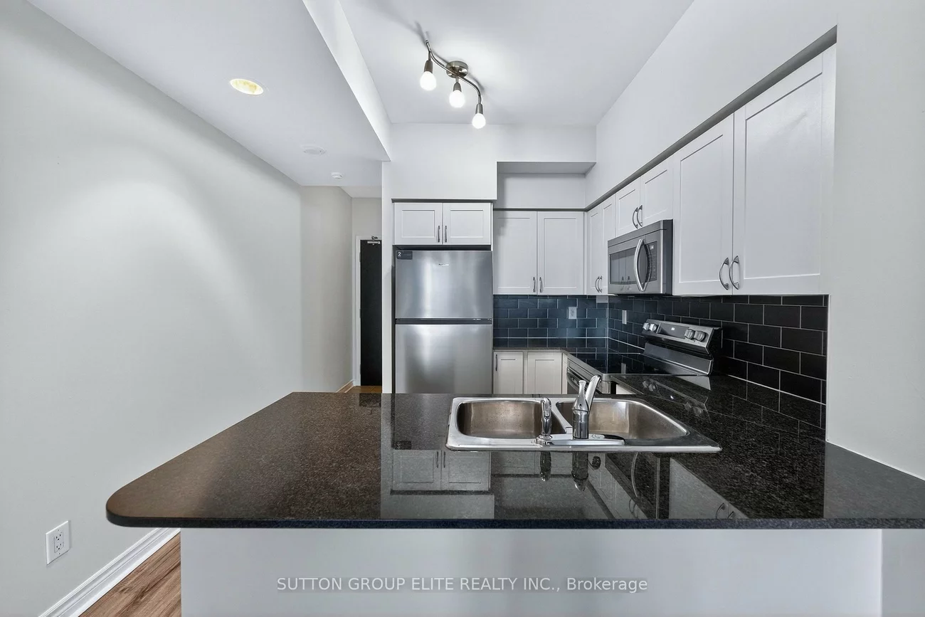 388, Prince Of Wales, City Centre, Mississauga