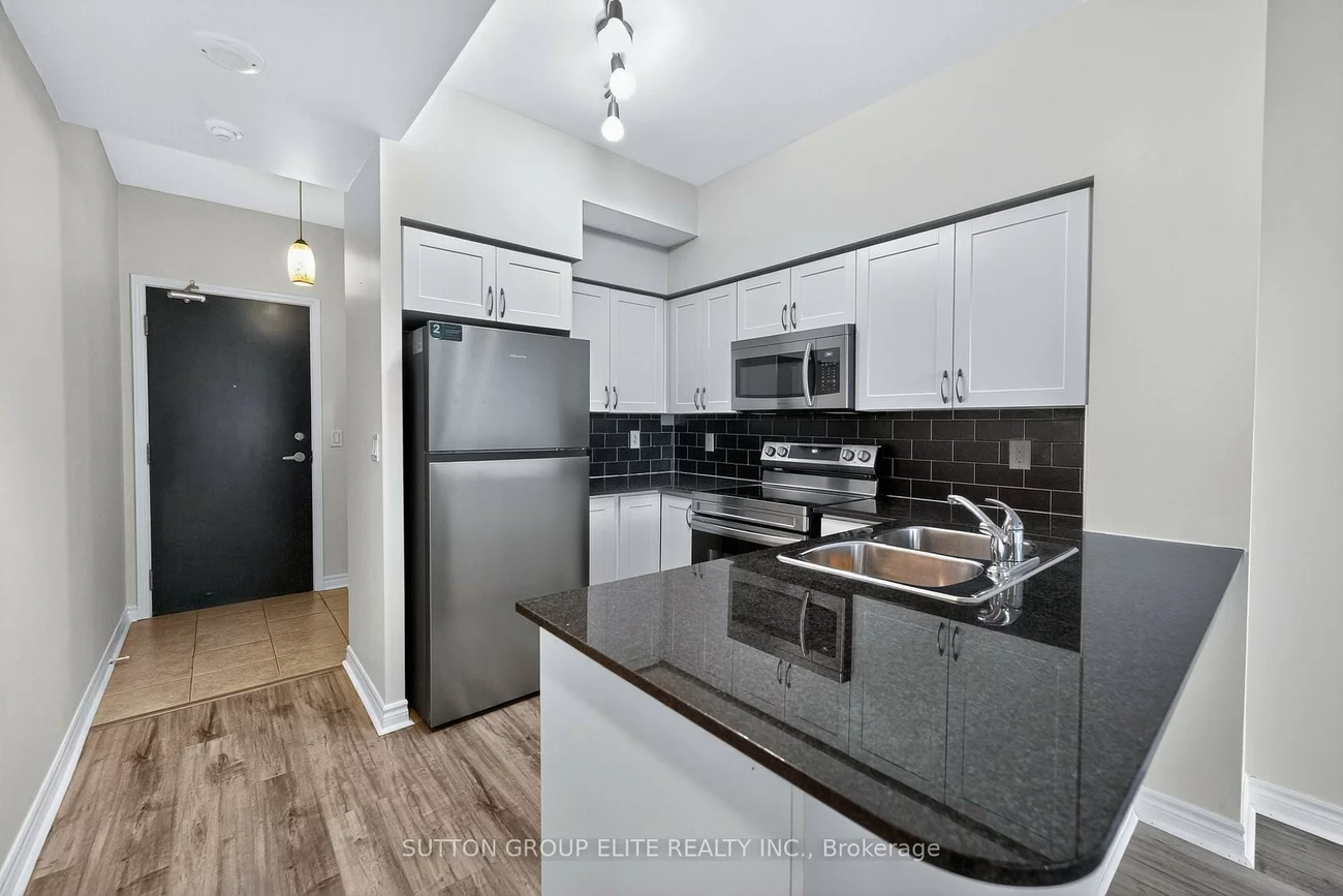 388, Prince Of Wales, City Centre, Mississauga