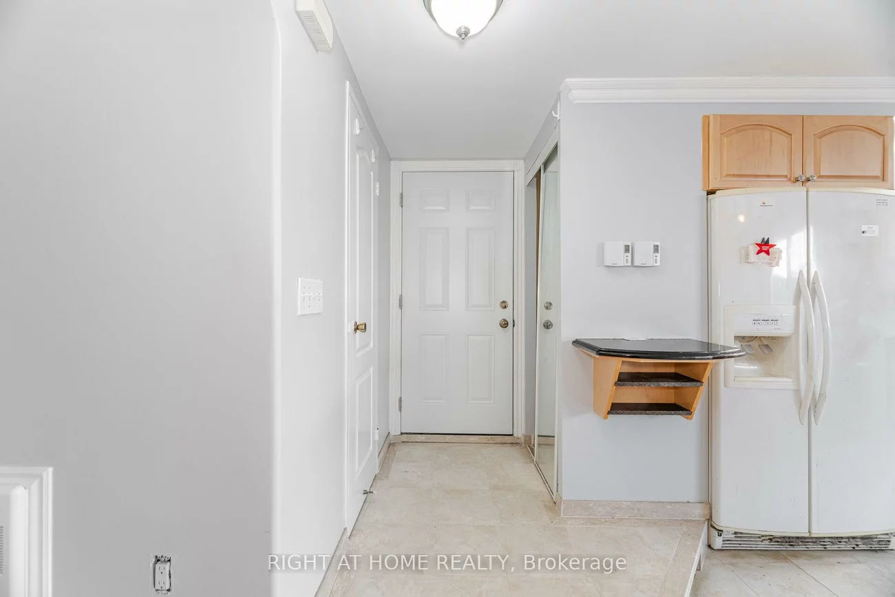 3050, Constitution, Applewood, Mississauga