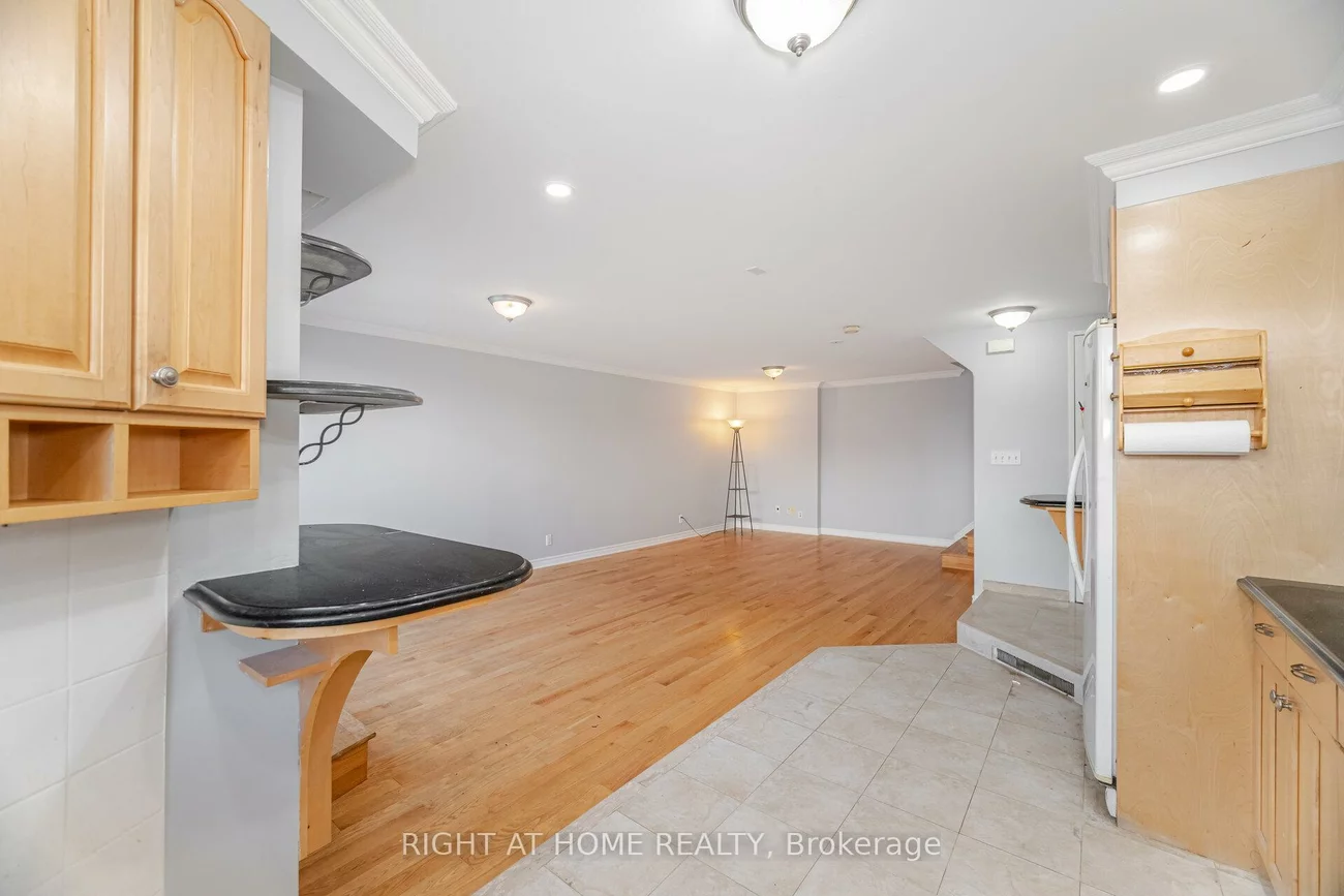 3050, Constitution, Applewood, Mississauga