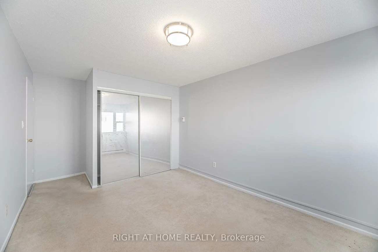 3050, Constitution, Applewood, Mississauga