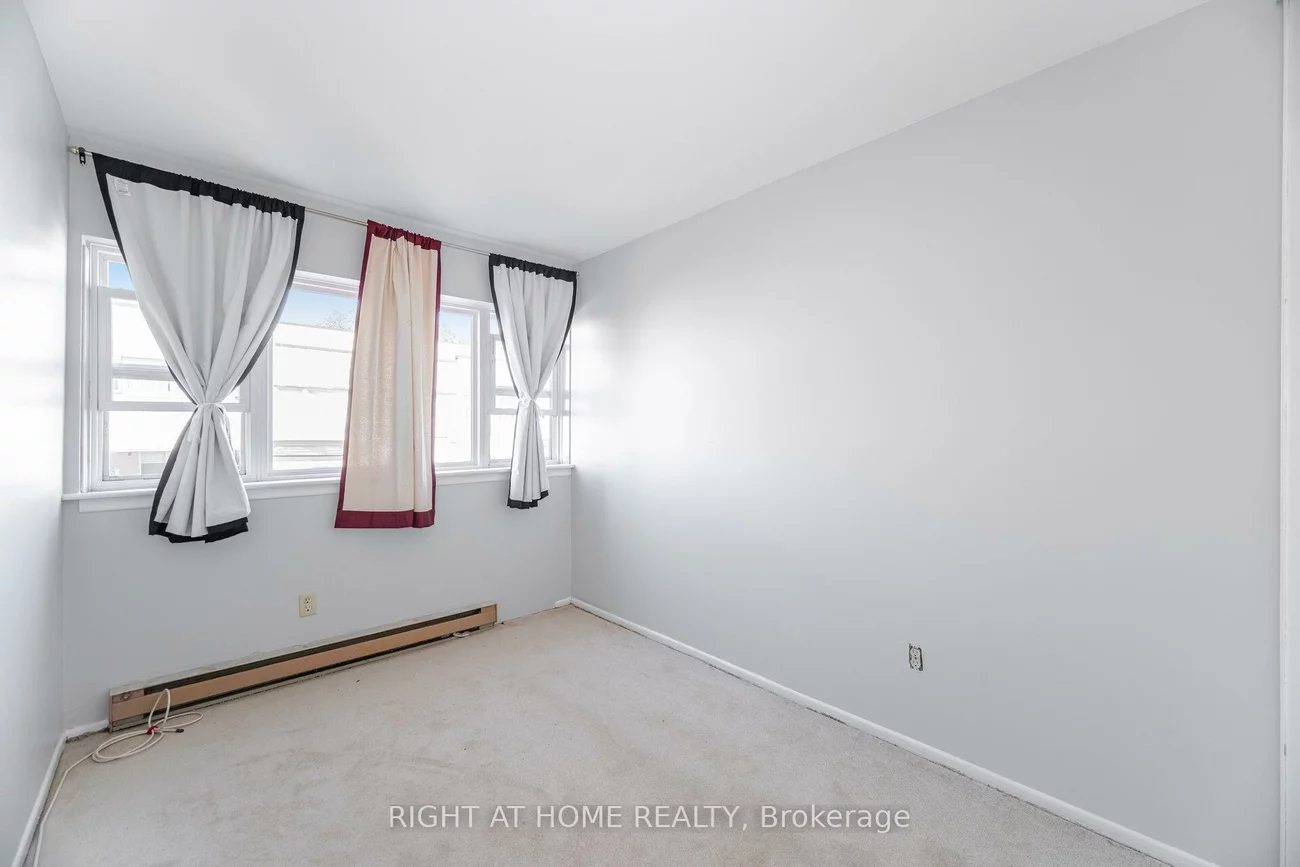 3050, Constitution, Applewood, Mississauga