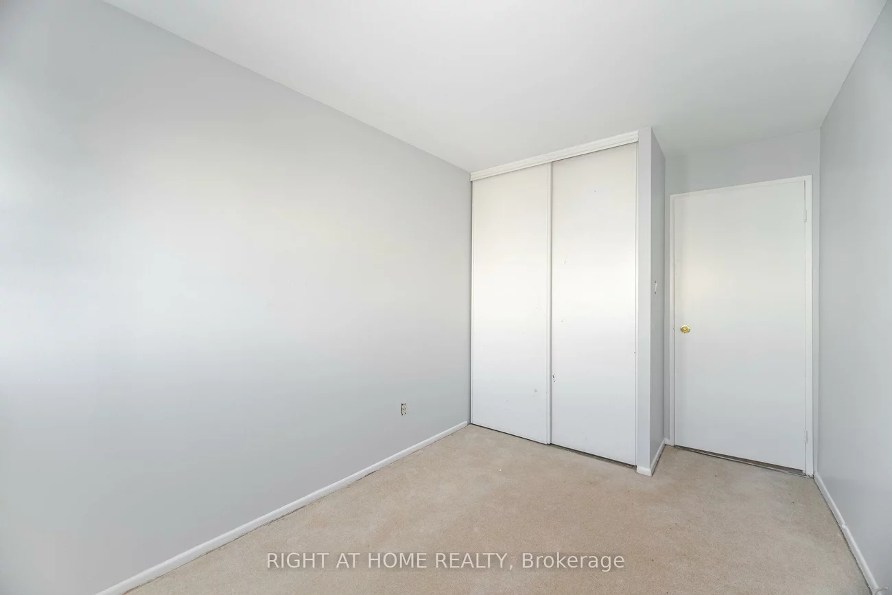 3050, Constitution, Applewood, Mississauga