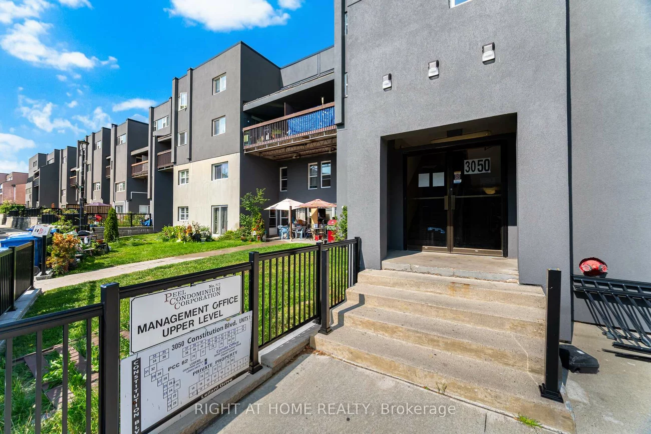 3050, Constitution, Applewood, Mississauga