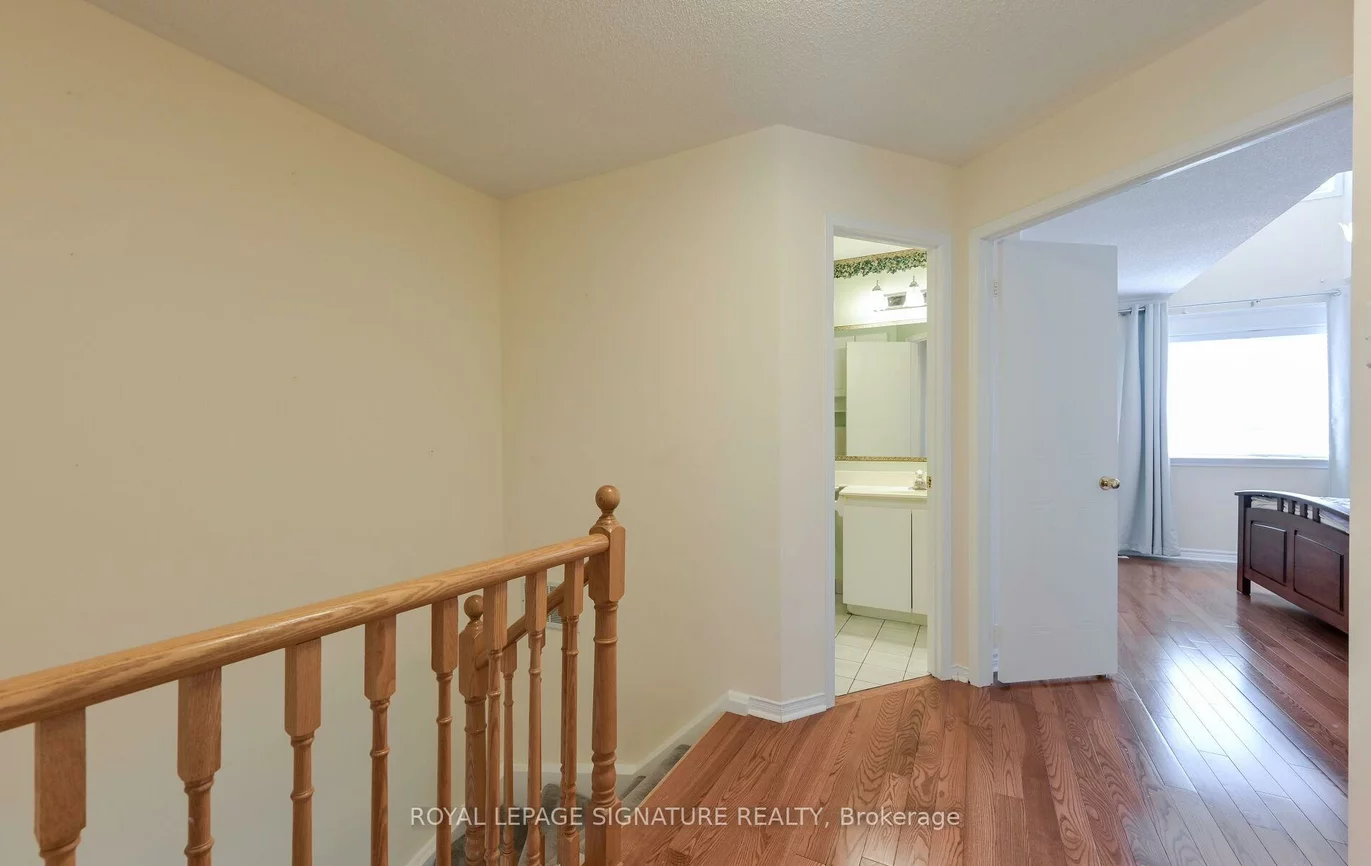 1232, Upper Village, Lakeview, Mississauga