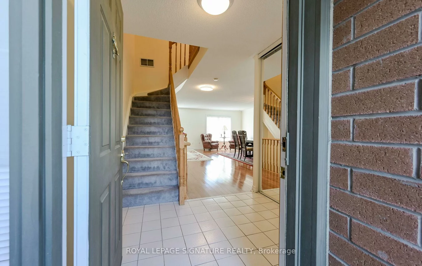 1232, Upper Village, Lakeview, Mississauga