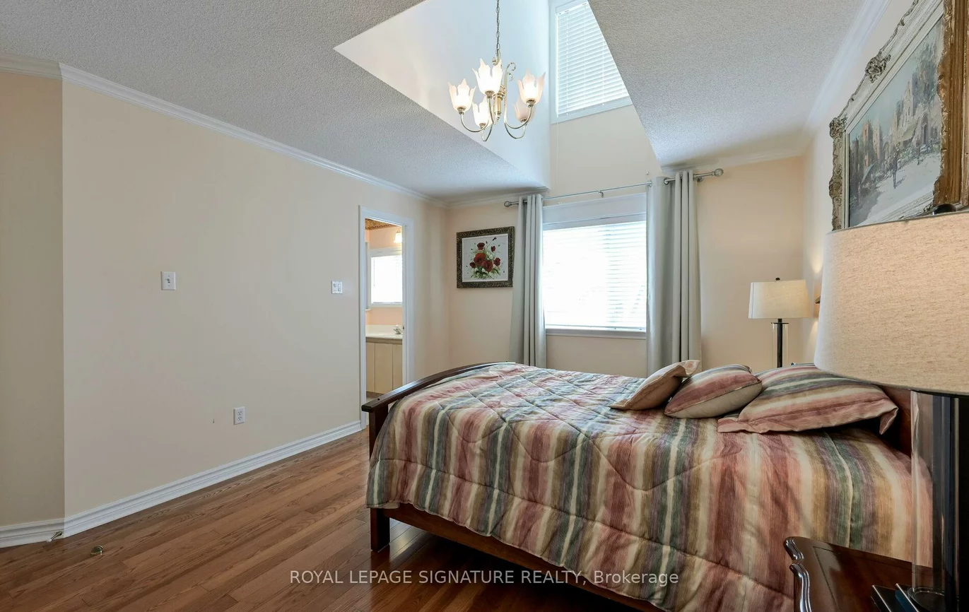 1232, Upper Village, Lakeview, Mississauga