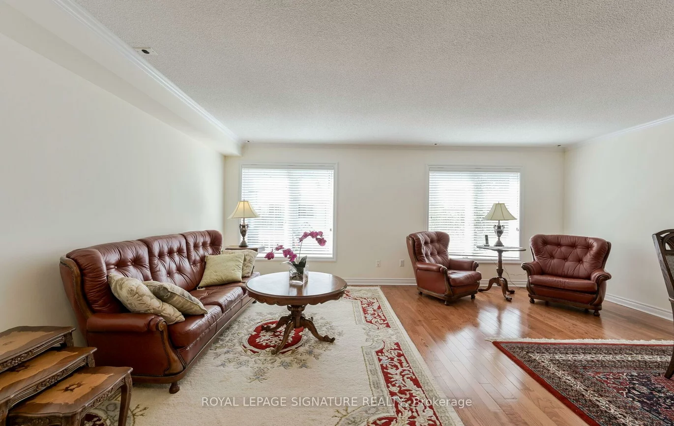 1232, Upper Village, Lakeview, Mississauga