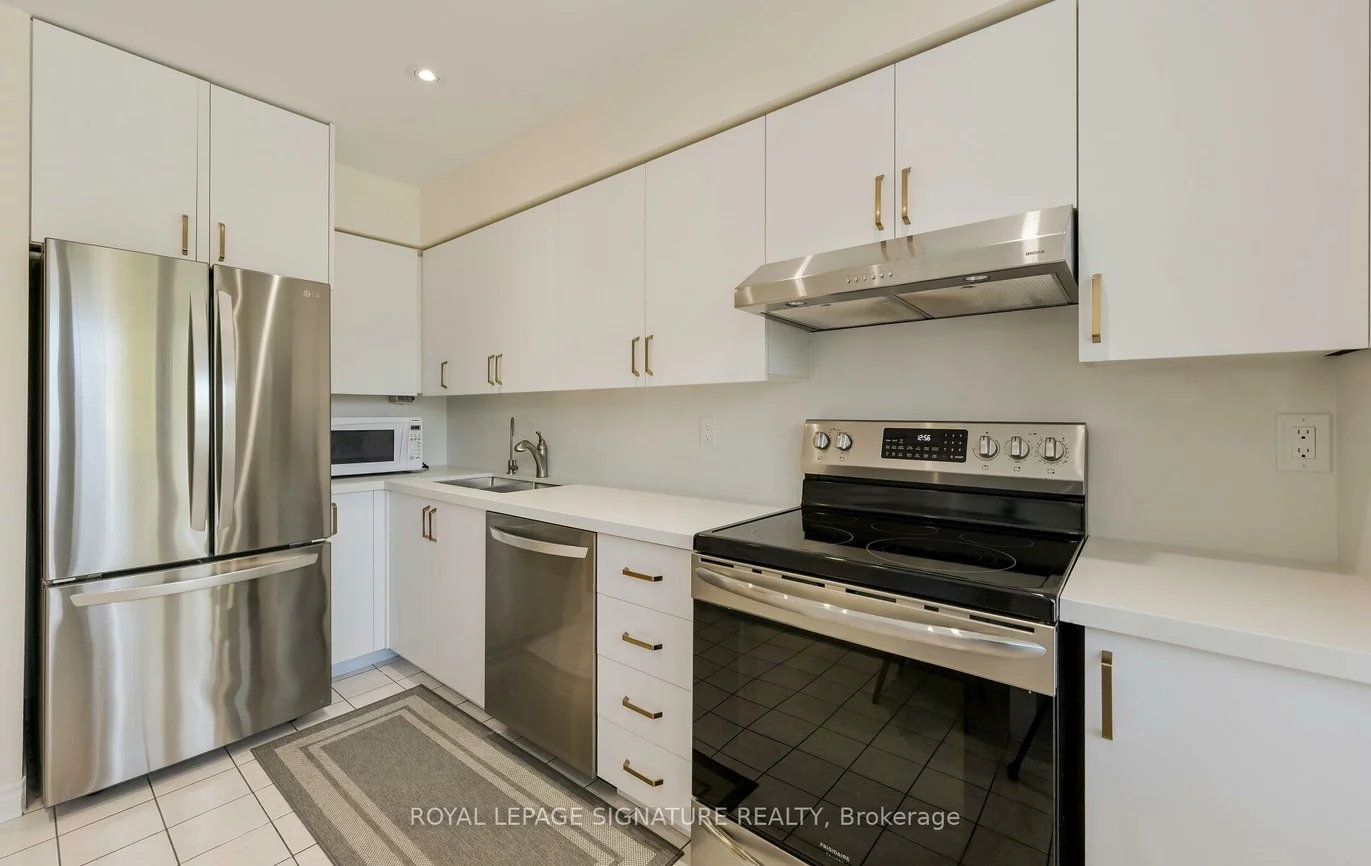 1232, Upper Village, Lakeview, Mississauga