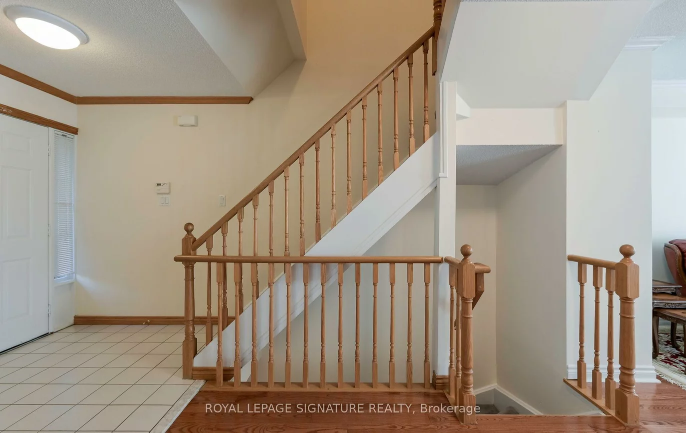 1232, Upper Village, Lakeview, Mississauga