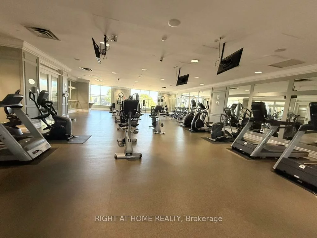 25, Kingsbridge Garden, Hurontario, Mississauga