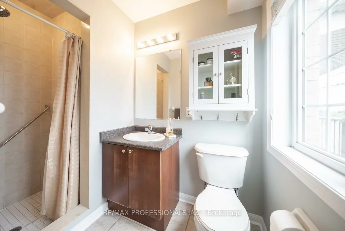 619, Dundas, Cooksville, Mississauga