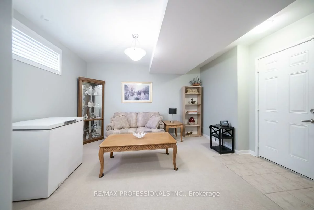 619, Dundas, Cooksville, Mississauga