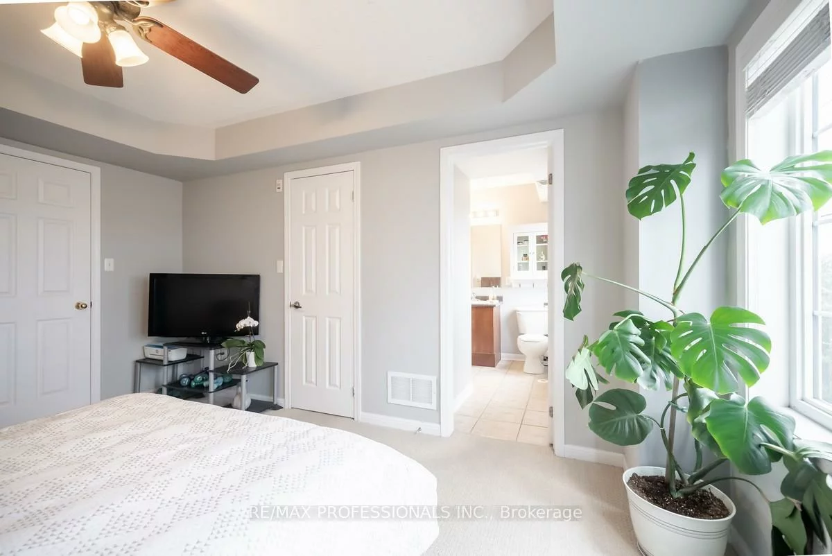 619, Dundas, Cooksville, Mississauga