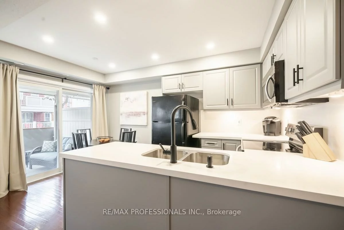 619, Dundas, Cooksville, Mississauga