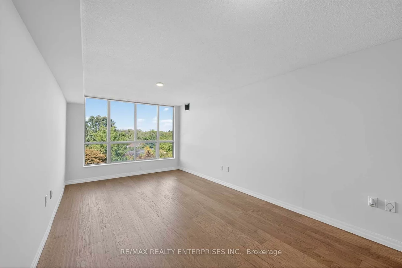 1110, Walden, Clarkson, Mississauga