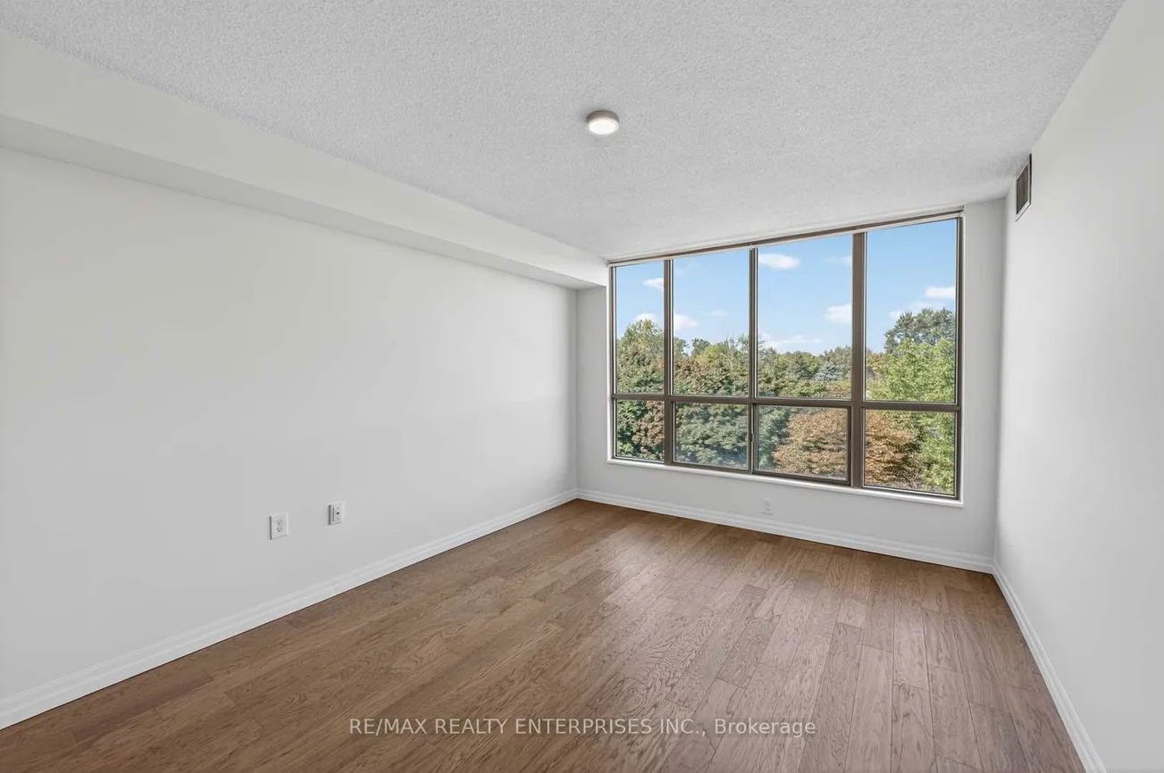 1110, Walden, Clarkson, Mississauga