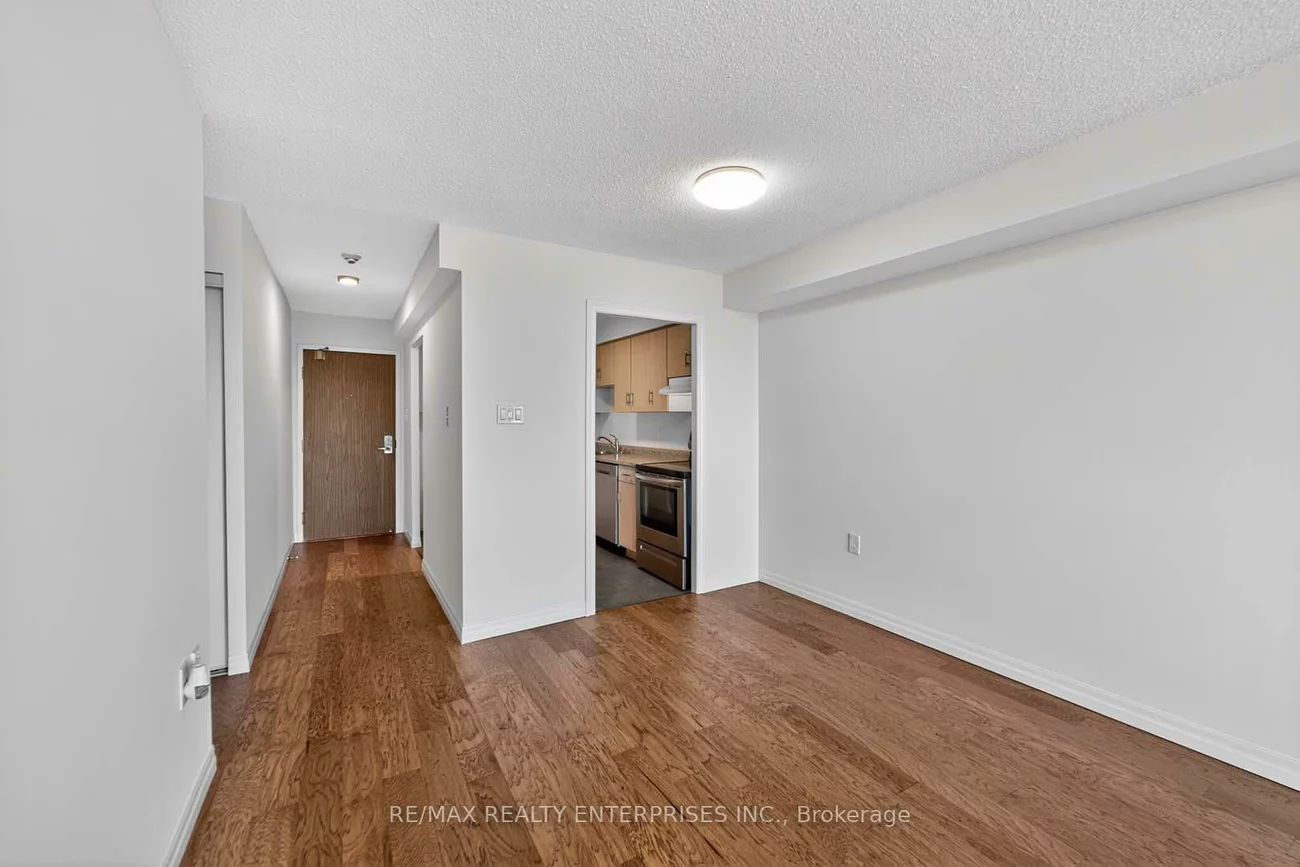 1110, Walden, Clarkson, Mississauga