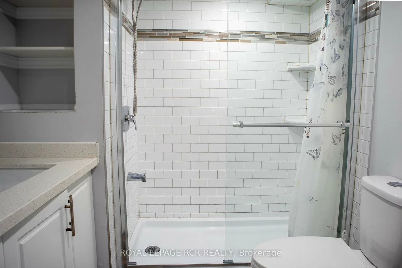 2315, Bromsgrove, Clarkson, Mississauga