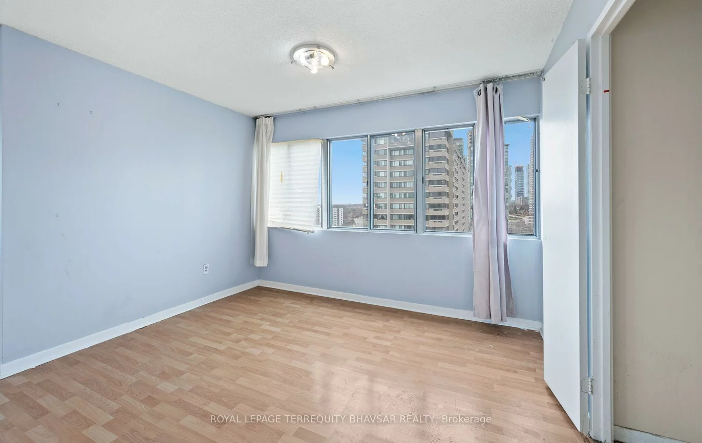 1580, Mississauga Valley, Mississauga Valleys, Mississauga