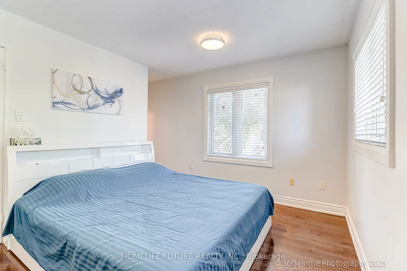 1292, Sherwood Mills, East Credit, Mississauga
