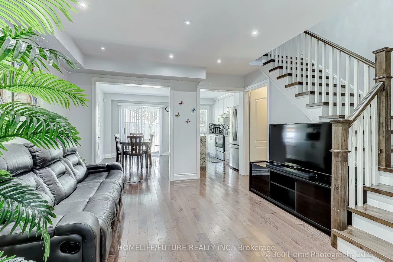 1292, Sherwood Mills, East Credit, Mississauga