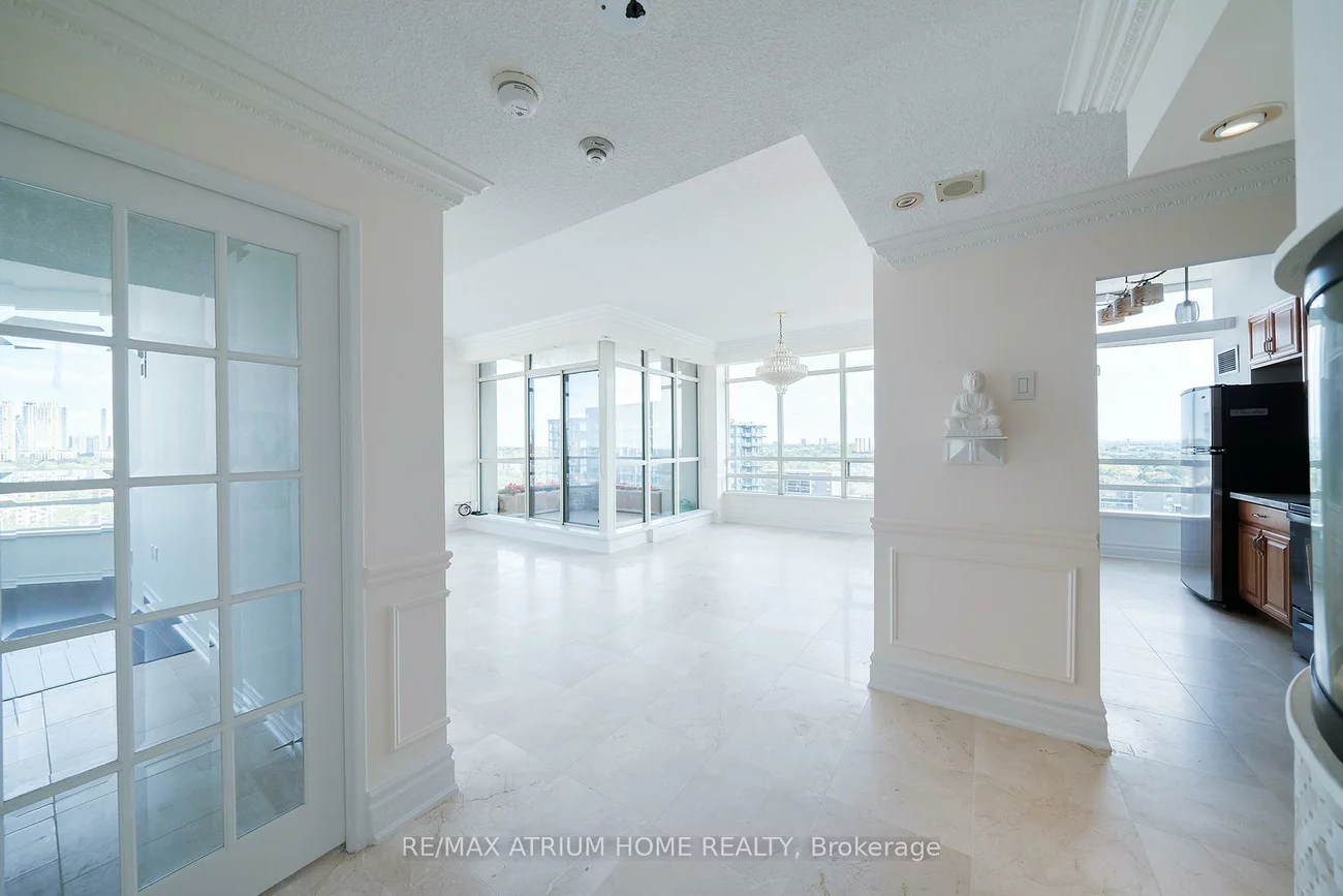 75, King, Cooksville, Mississauga
