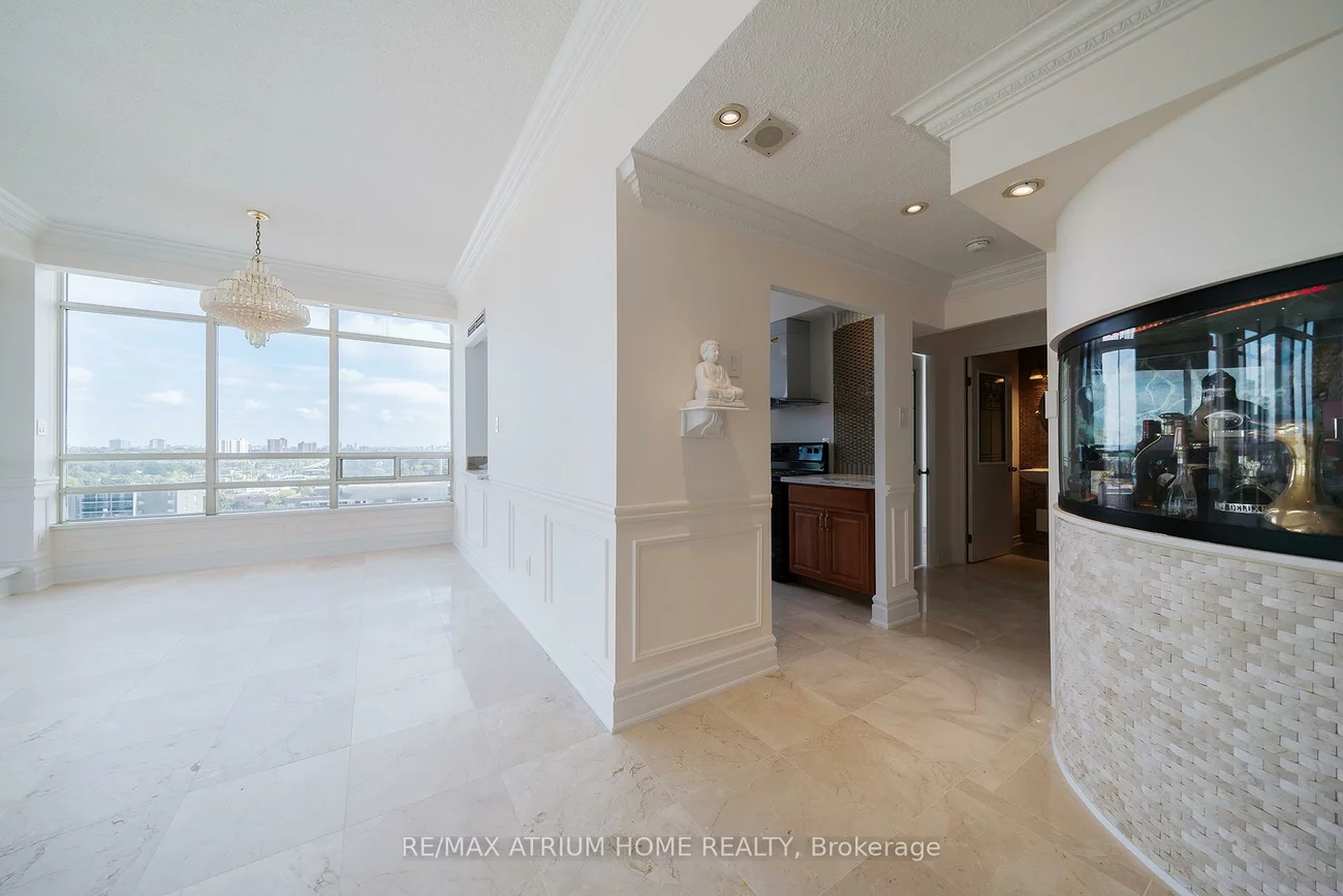 75, King, Cooksville, Mississauga