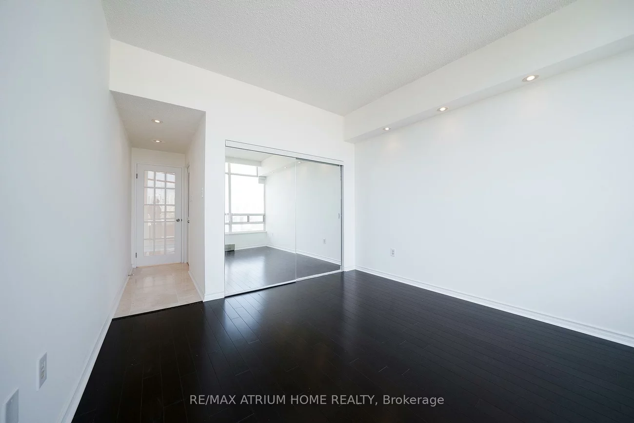 75, King, Cooksville, Mississauga