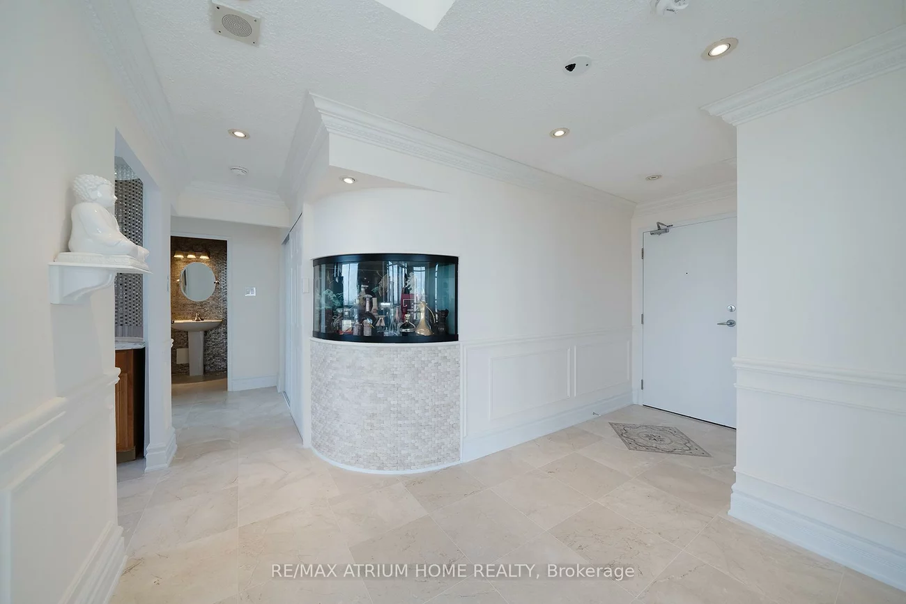 75, King, Cooksville, Mississauga