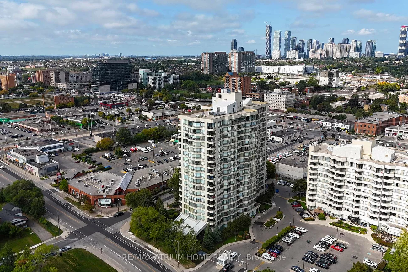 75, King, Cooksville, Mississauga