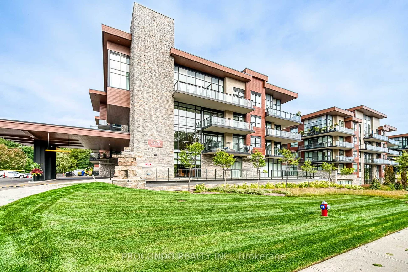 1575, Lakeshore, Clarkson, Mississauga